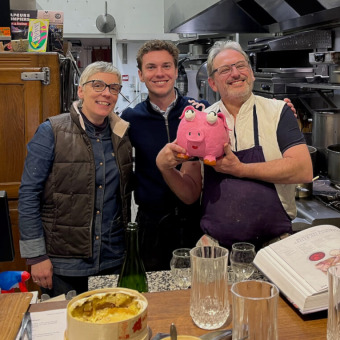 Thomas kocht Hummergratin mit Champagner Sabayon